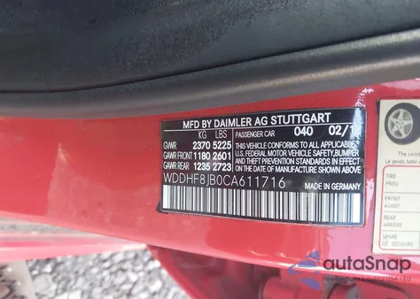 2012 Mercedes-Benz E 350 4Matic z USA, uszkodzony, nr VIN WDDHF8JB0CA611716